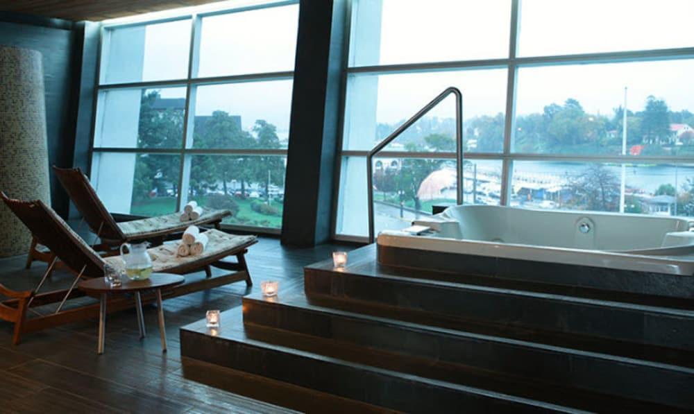 Hotel Dreams Valdivia Exterior foto The spa at the InterContinental Sanctuary Cove Resort