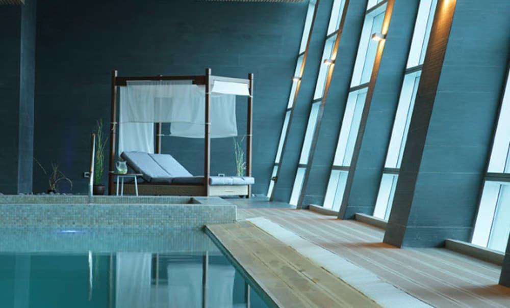 Hotel Dreams Valdivia Exterior foto The spa at the InterContinental
